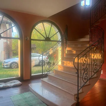 Remarkable 6 Bedrooms Villapiemonte With Land Cerrione