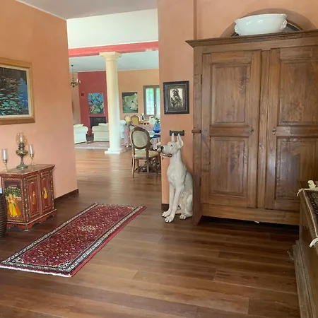 Remarkable 6 Bedrooms Villapiemonte With Land Villa
