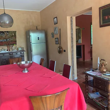 Villa Remarkable 6 Bedrooms Villapiemonte With Land *
