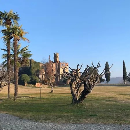 Villa Remarkable 6 Bedrooms Villapiemonte With Land