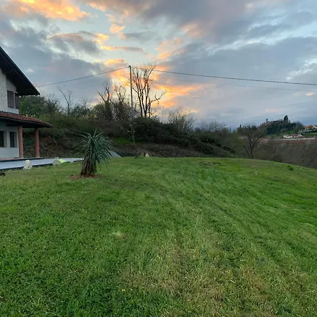 Willa Remarkable 6 Bedrooms Villapiemonte With Land *